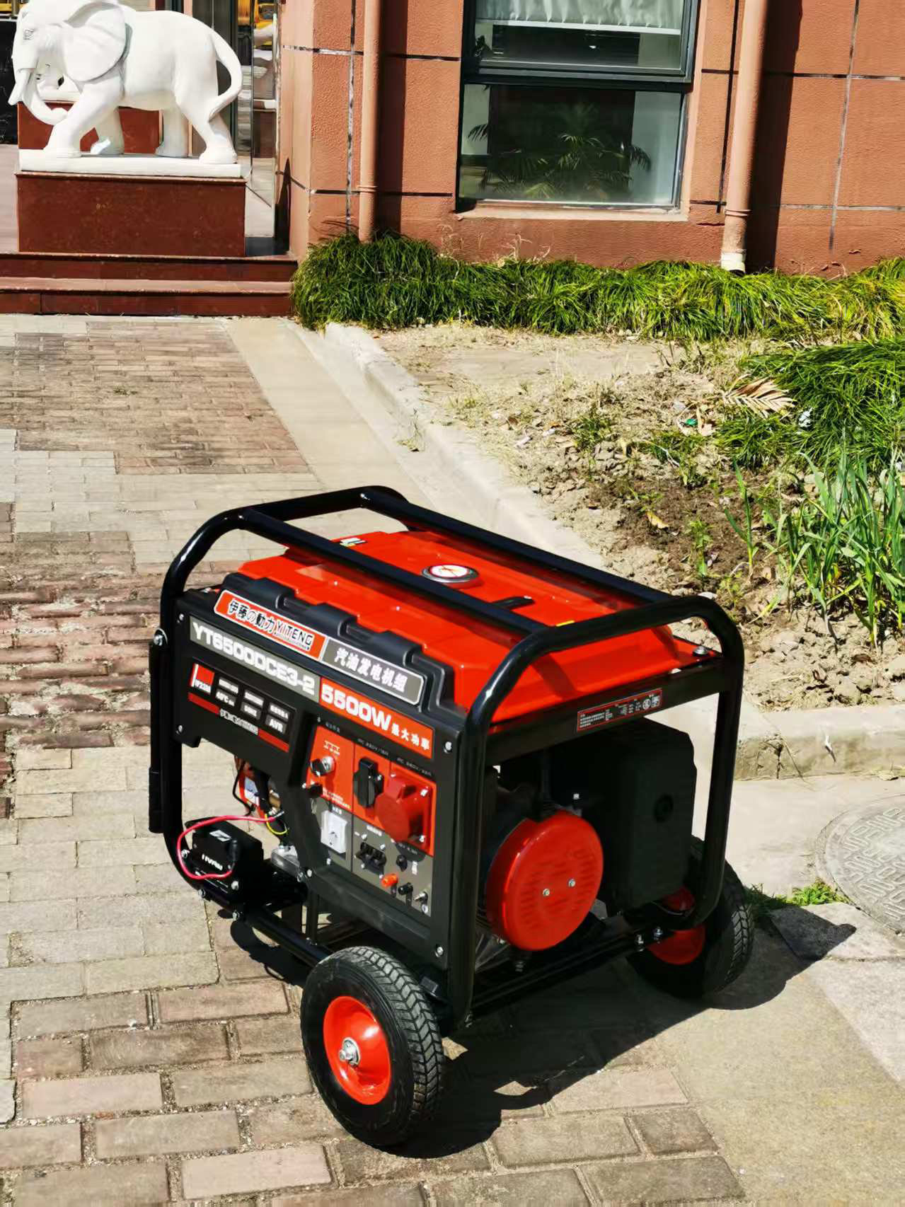 伊藤动力手推车移动便携式小型汽油发电机单相220v电启动